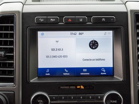 Used 2021 Ford Expedition XLT w/ FX4 Off-Road Package AWD/4WD image 17
