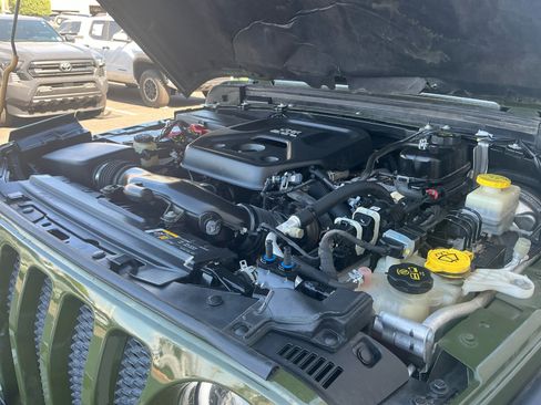 Used 2021 Jeep Wrangler Unlimited Sport AWD/4WD image 22