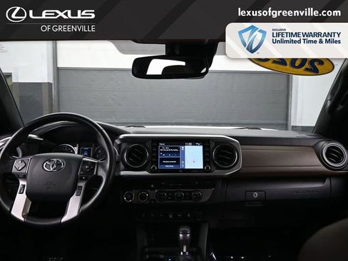 Used 2023 Toyota Tacoma Limited AWD/4WD image 28
