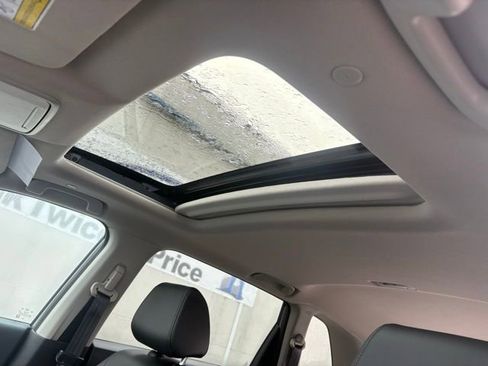 Used 2025 Honda CR-V EX-L image 20