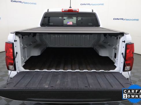 Used 2024 Chevrolet Colorado Trail Boss AWD/4WD image 9