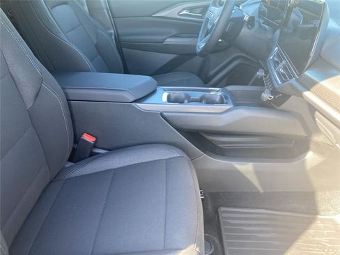 New 2026 Chevrolet Equinox EV LT w/ Comfort Package AWD/4WD image 30