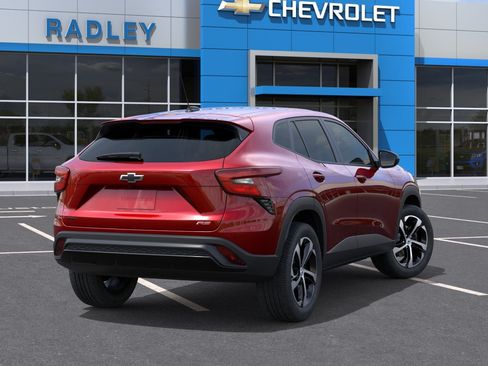 New 2026 Chevrolet Trax RS FWD image 4