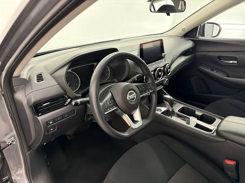 Used 2023 Nissan Sentra SV FWD image 4