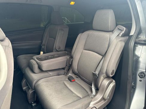 Used 2019 Honda Odyssey EX image 16