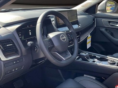 New 2026 Nissan Rogue Platinum w/ Platinum Premium Package image 7