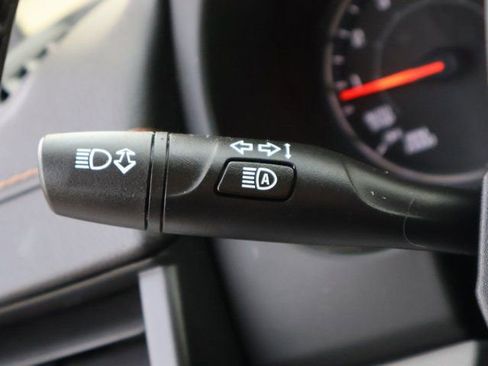 Used 2020 GMC Terrain SLT image 39