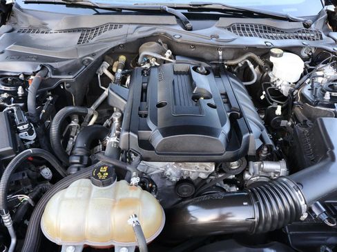 Used 2020 Ford Mustang Coupe RWD image 15