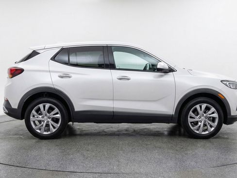 Used 2025 Buick Encore GX Preferred AWD/4WD image 11