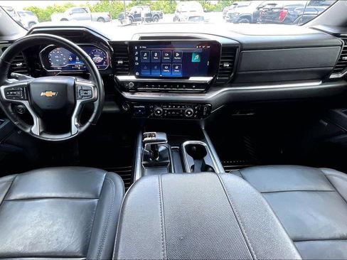 Used 2025 Chevrolet Silverado 1500 LTZ w/ Z71 Off-Road Package AWD/4WD image 10
