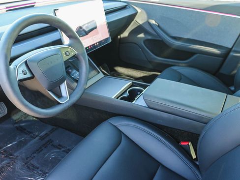 Used 2025 Tesla Model 3 Long Range image 18