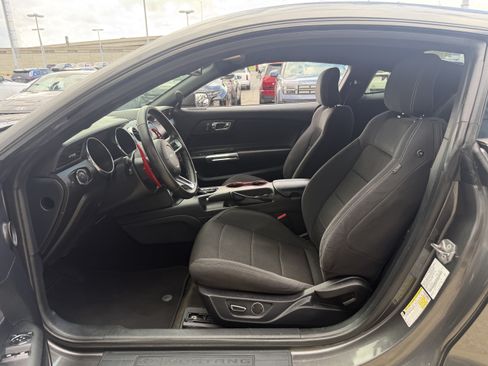 Used 2015 Ford Mustang Coupe w/ Equipment Group 051A RWD image 21