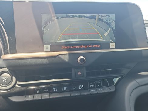 Used 2023 Toyota Crown AWD/4WD image 24