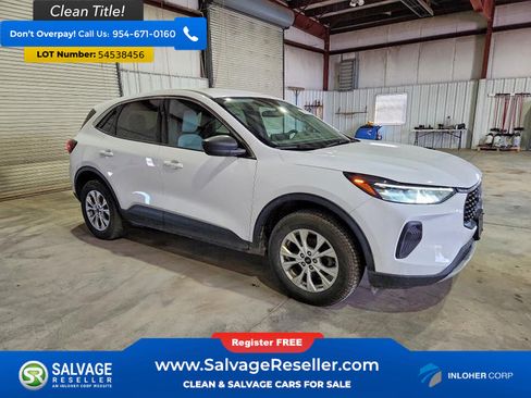 Used 2023 Ford Escape Active w/ Tech Pack #1 AWD/4WD image 5
