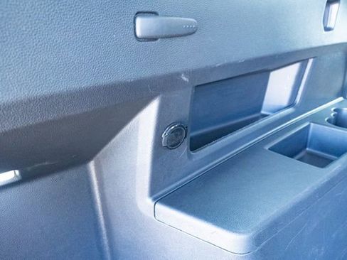 Certified 2025 Volkswagen Atlas SE image 38