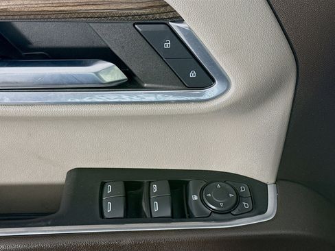 Used 2023 Chevrolet Silverado 1500 LT w/ Z71 Off-Road Package image 23