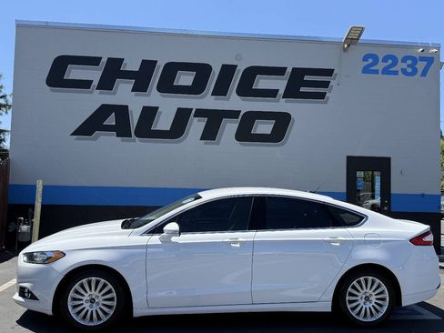 Used 2016 Ford Fusion SE w/ Equipment Group 502A FWD image 20