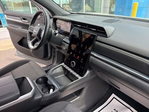 Used 2025 GMC Terrain Elevation AWD/4WD image 28