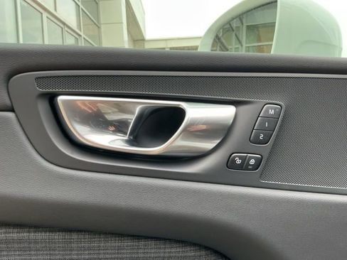 Certified 2023 Volvo XC60 B5 Core w/ Climate Package FWD image 24
