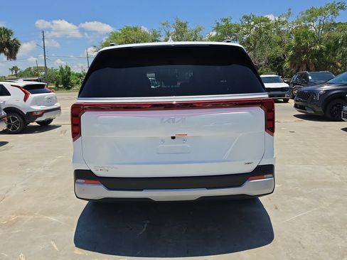 New 2026 Kia Carnival EX FWD image 7