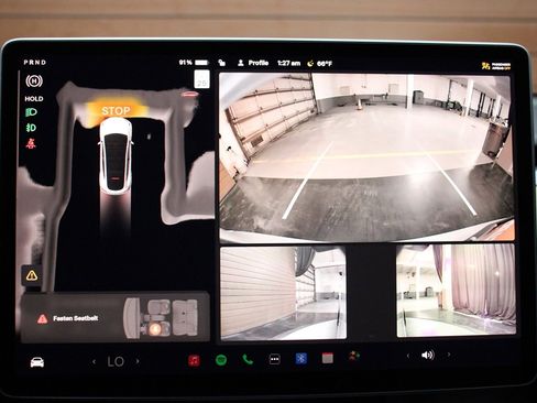 Used 2023 Tesla Model Y Performance image 41