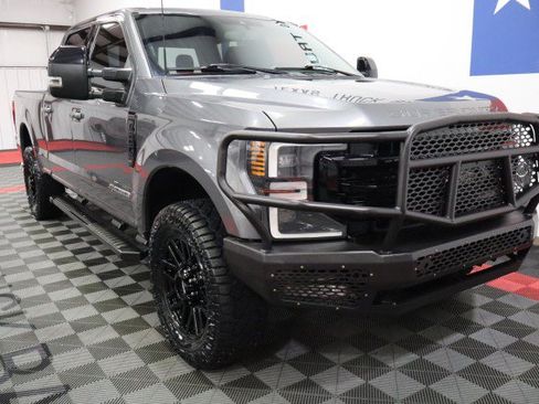 Used 2022 Ford F250 Lariat w/ Lariat Ultimate Package AWD/4WD image 15