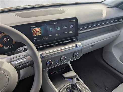 New 2026 Hyundai Kona SE image 13