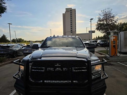 Used 2022 RAM 2500 Lone Star AWD/4WD image 2