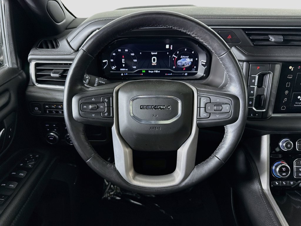 Used 2023 GMC Yukon Denali AWD/4WD image 11