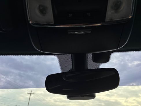 Used 2017 Jeep Grand Cherokee Laredo image 34