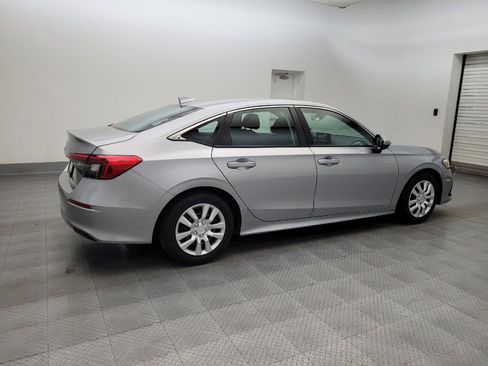 Used 2022 Honda Civic LX image 10