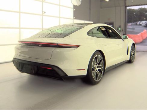 Used 2021 Porsche Taycan 4S AWD/4WD image 4