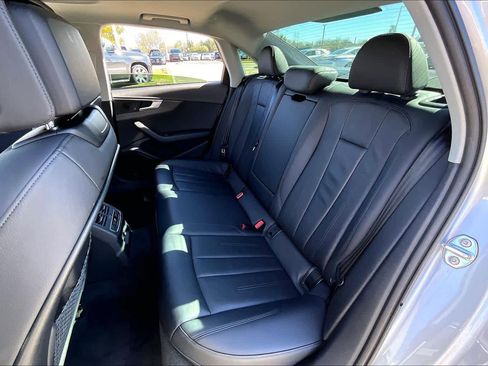 Used 2019 Audi A4 2.0T Premium image 17