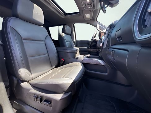 Used 2020 GMC Sierra 1500 Denali w/ Denali Ultimate Package AWD/4WD image 39