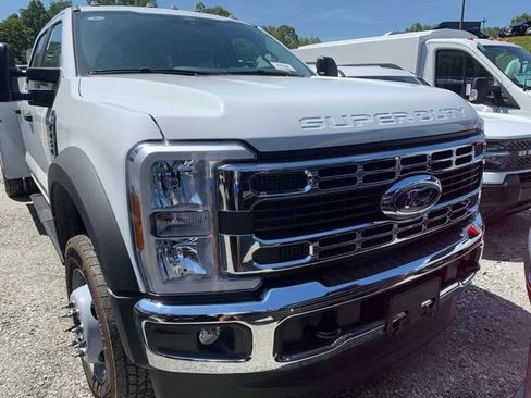 New 2025 Ford F450 XL w/ XL Chrome Package image 6