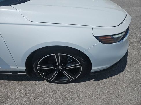 Used 2023 Honda Accord Sport image 10