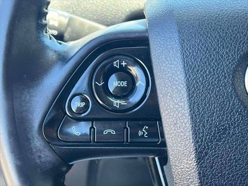 Used 2022 Toyota Prius Prime XLE FWD image 23