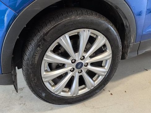 Used 2017 Ford Escape Titanium AWD/4WD image 9