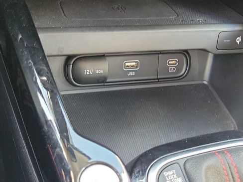 Certified 2023 Kia Soul GT-Line FWD image 18
