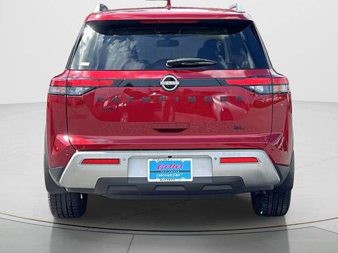 Used 2022 Nissan Pathfinder SL w/ SL Premium Package FWD image 6