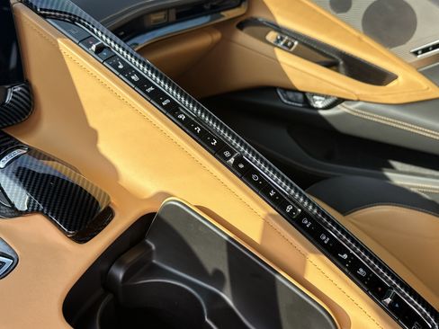 Used 2020 Chevrolet Corvette Stingray Premium Cpe w/ 3LT Preferred Equipment Group image 28