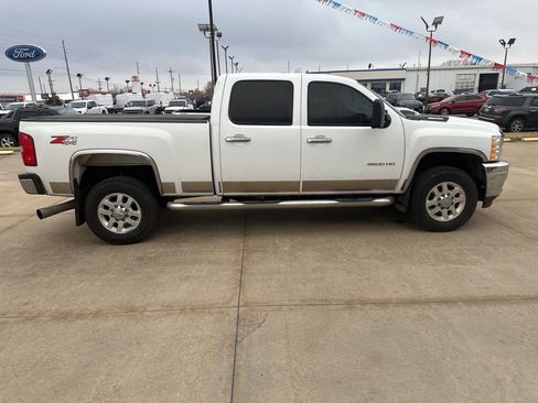 Used 2014 Chevrolet Silverado 2500 LT w/ Interior Plus Package image 29