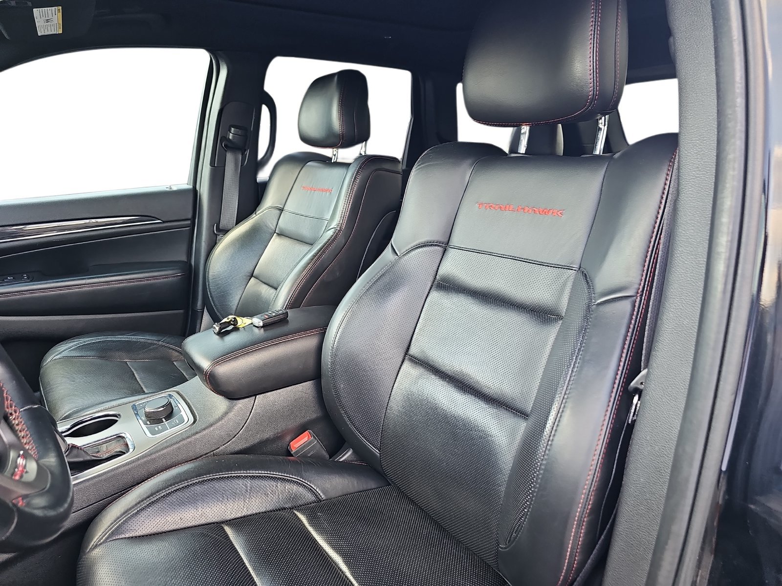 Used 2021 Jeep Grand Cherokee Trailhawk w/ Trailhawk Luxury Group AWD/4WD image 15