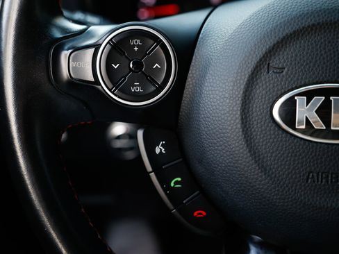 Used 2018 Kia Soul + image 30