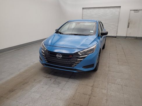 Used 2025 Nissan Versa SR w/ Trunk Package image 15