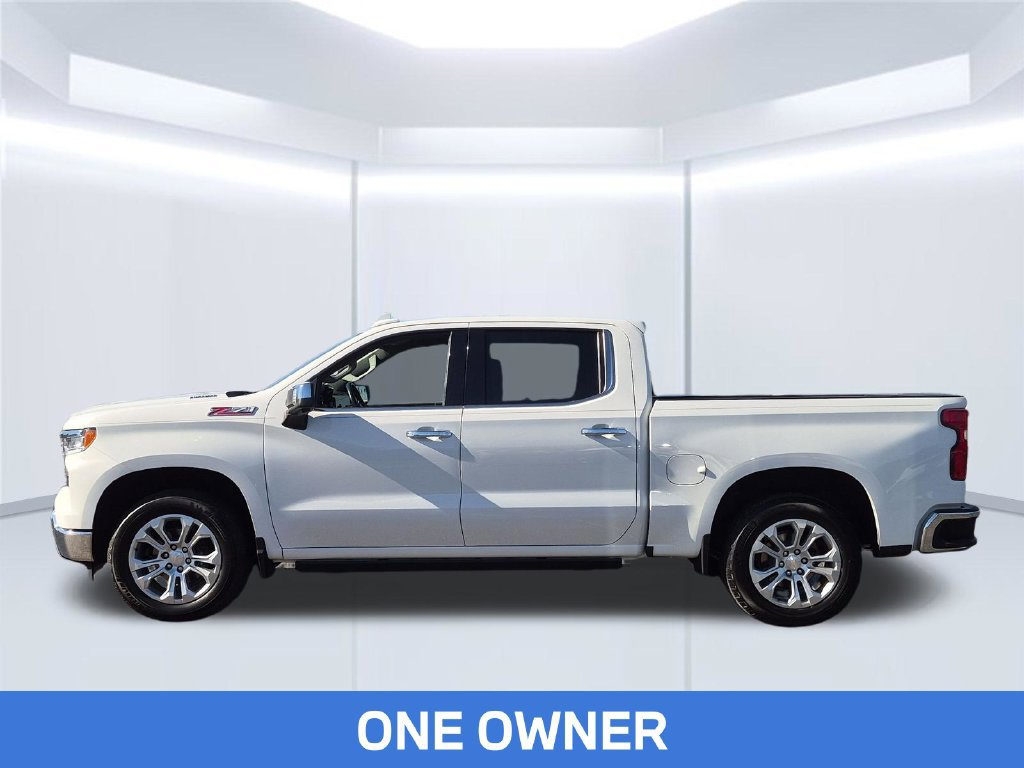 Used 2025 Chevrolet Silverado 1500 LTZ AWD/4WD image 2