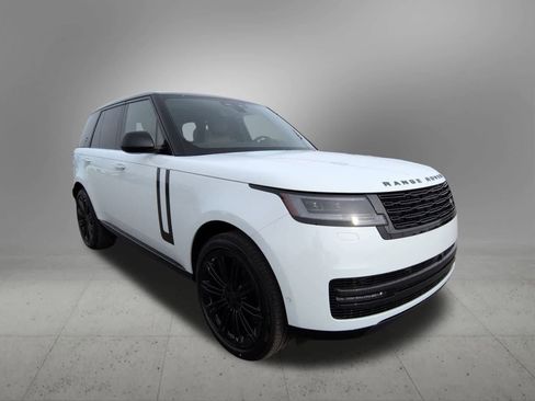 New 2026 Land Rover Range Rover SE image 8