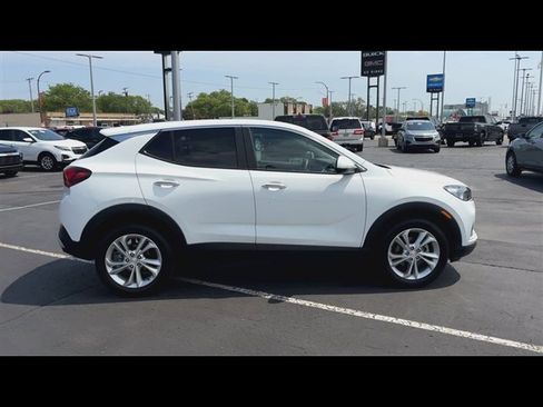Used 2023 Buick Encore GX Preferred w/ Cold Weather Comfort Package FWD image 9