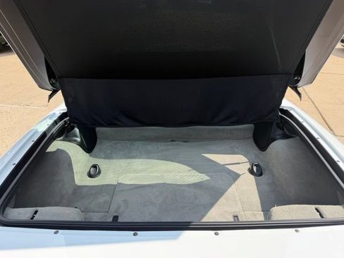 Used 2004 Chevrolet Corvette Coupe RWD image 23