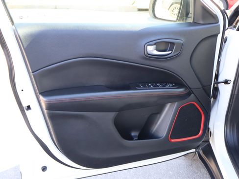 Used 2018 Jeep Compass Trailhawk w/ Leather Interior Group image 28